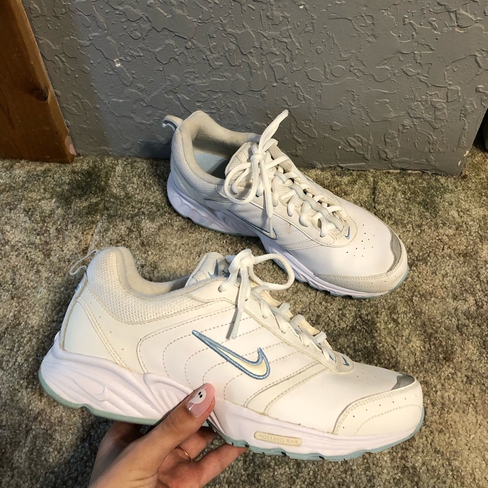 Vintage Nike Tennis Shoes